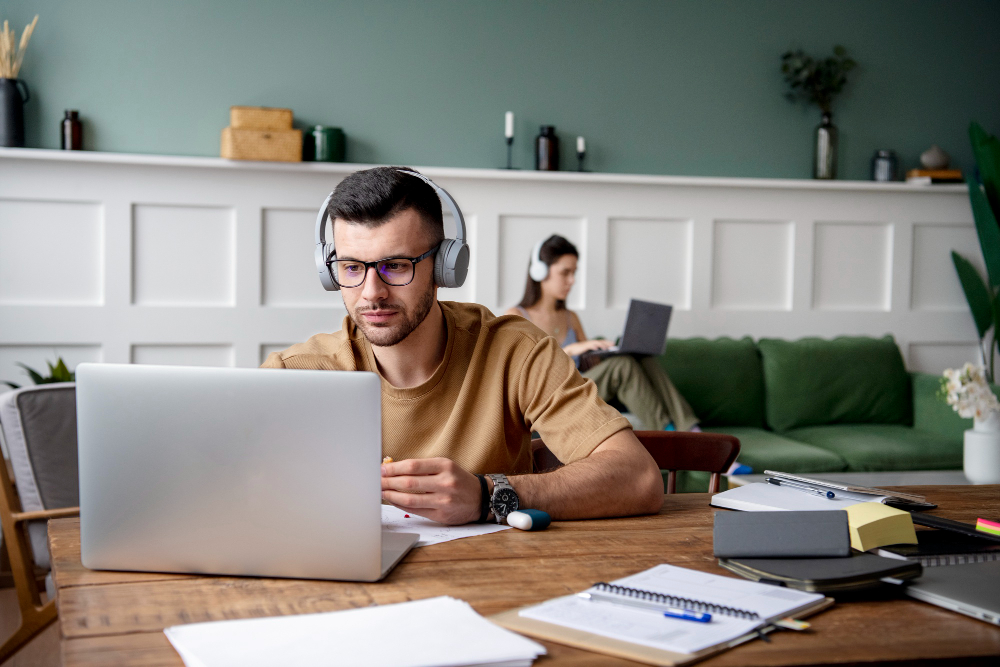 Best Hobbies for People with Full-Time Jobs
